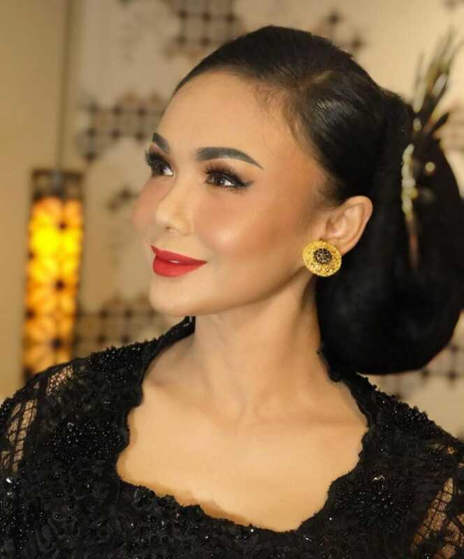 Berstatus Janda, Wanita Ini Miliki Harta Triliunan, Siapa Saja ? 1
