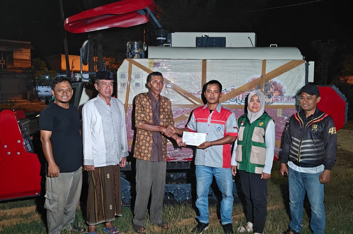Kementan: Bantuan Presiden Sudah Tiba, Petani Tuban Kini Dapat Panen Jagung dengan Mesin Canggih