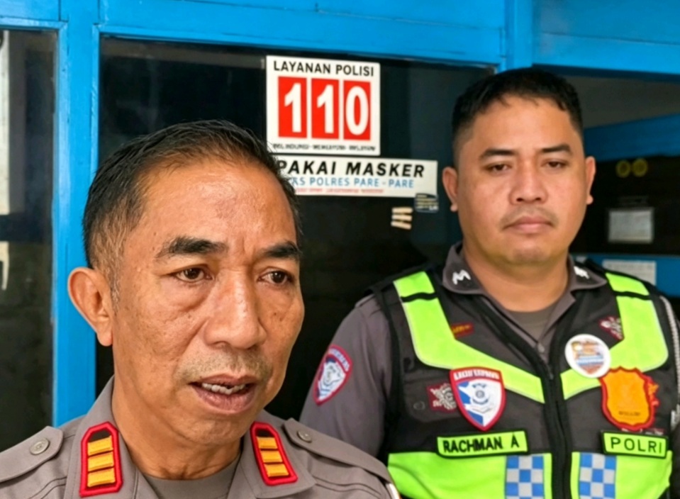 Stir Bermasalah, Truk Oleng di Ahmad Yani: Scoopy Tergilas, Dua Luka-Luka